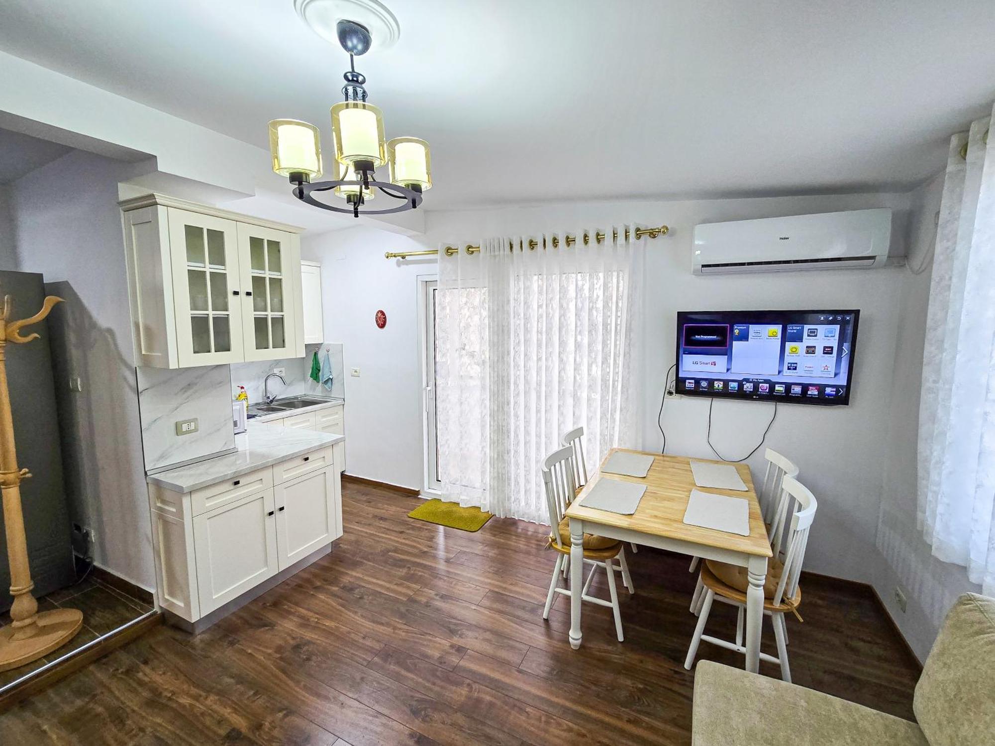 Lake Park 2Br Apartment Tirana Eksteriør billede